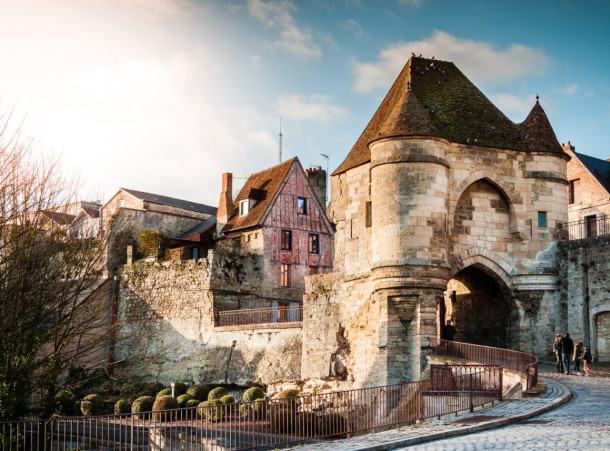 Laon : La transformation programmée des places de la cité médiévale