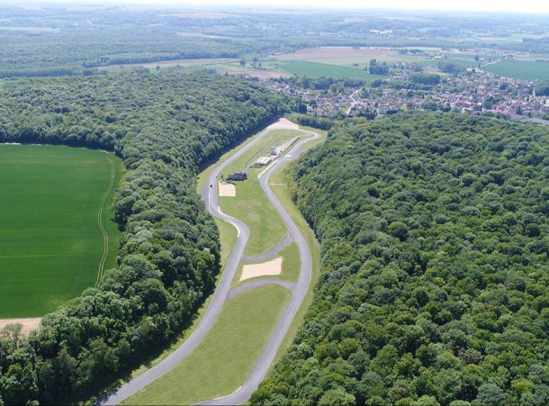 Les 24 Heures de Folembray : Quand Passion Automobile et Convivialité se Rencontrent